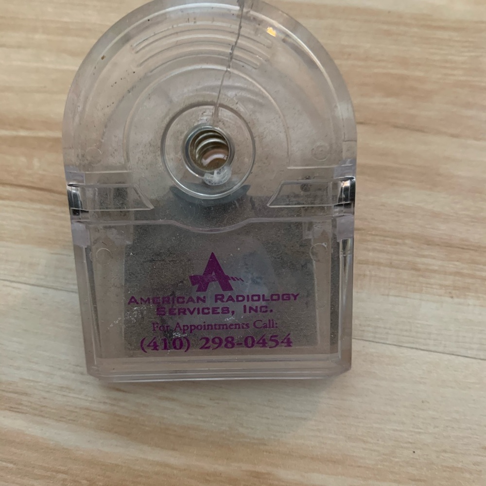Magnetic refrigerator Clip-clear!